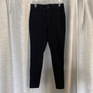 Black skinny jeans. American Eagle. Size 8.